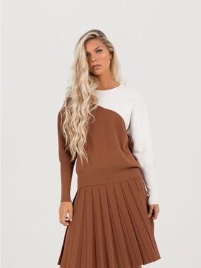 Aleeza Paris (SET) Reisling Top and Wonder Skirt.